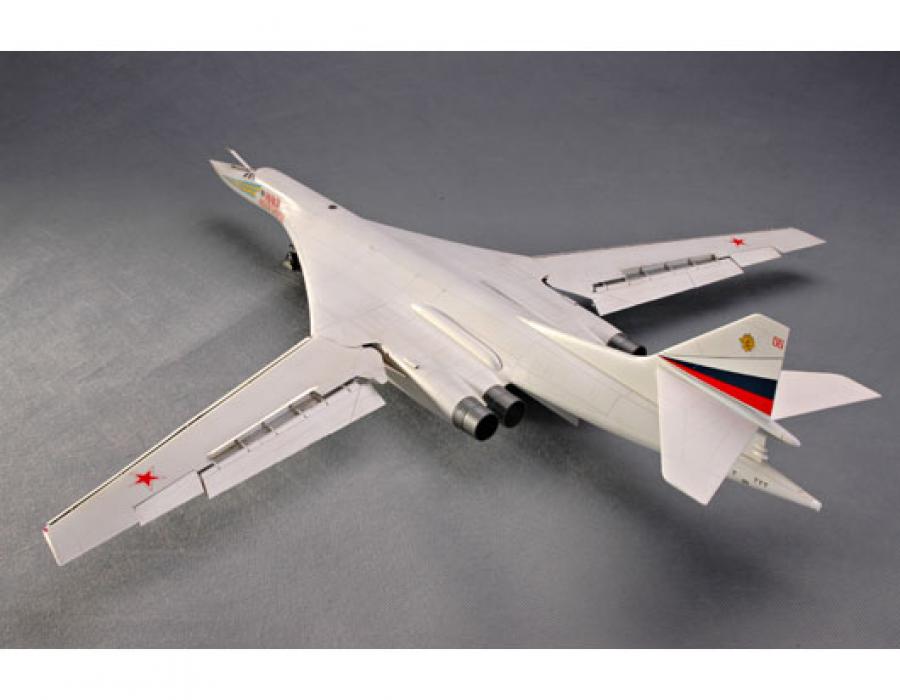 Trumpeter 1:72 TU-160 Blackjack Bomber