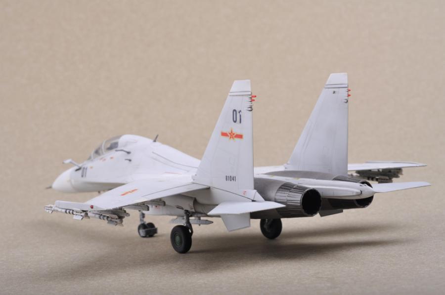 Trumpeter 1:72 Russian Su-30MKK Flanker G Fighter