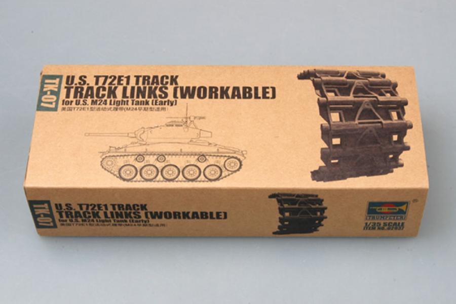 Trumpeter 1:35 U.S. T72E1 track for M24 light tank (early)