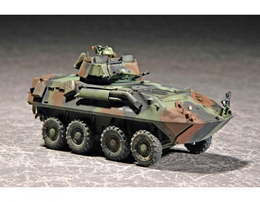 Trumpeter 1:72 USMC LAV-25 (8X8) Light Armored Vehicle