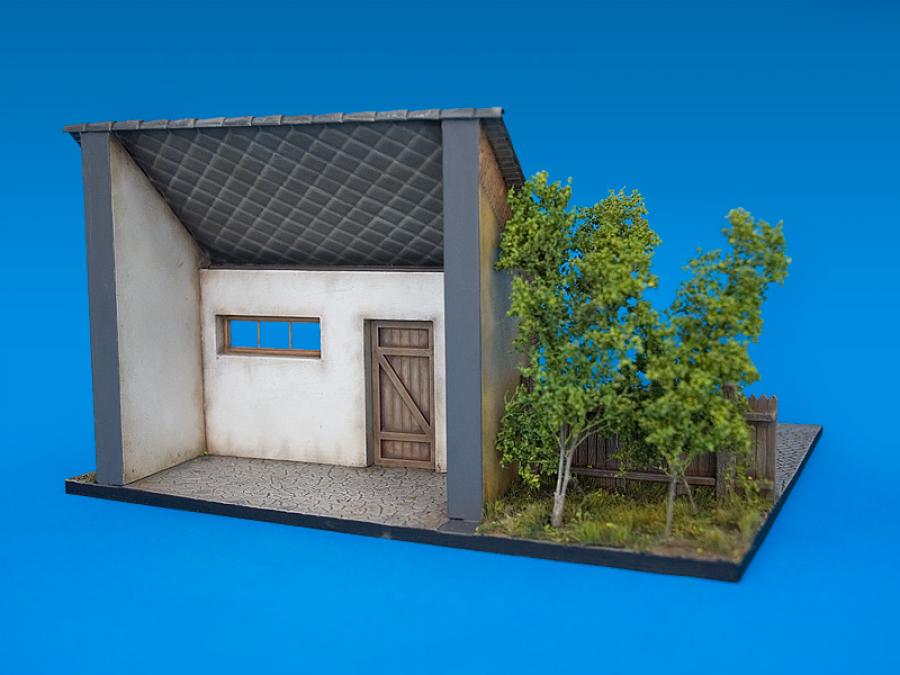 1:35 DIORAMA WITH BARN