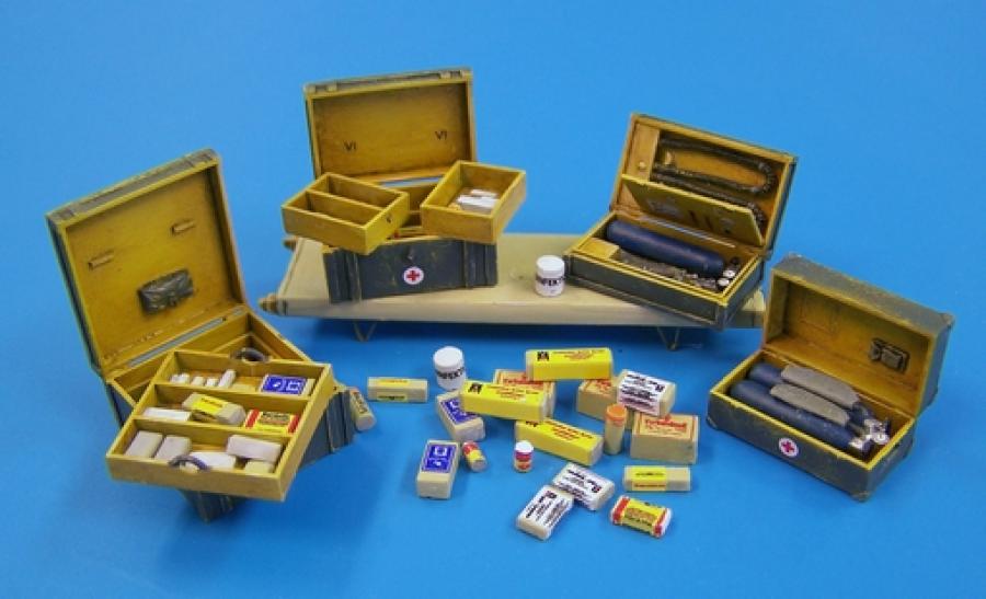 1:35 German medical set