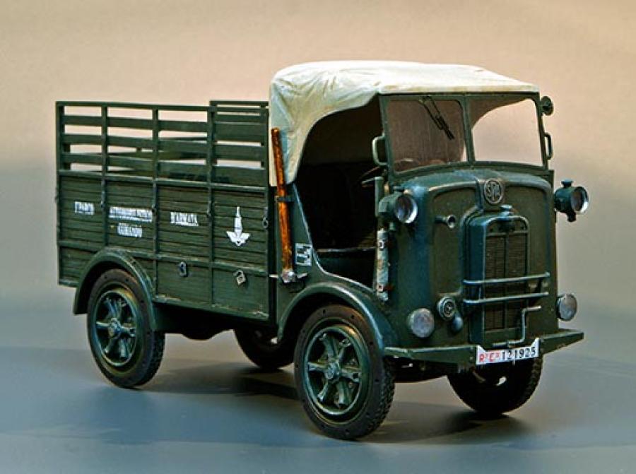 1:35 Italian light lorry SPA39