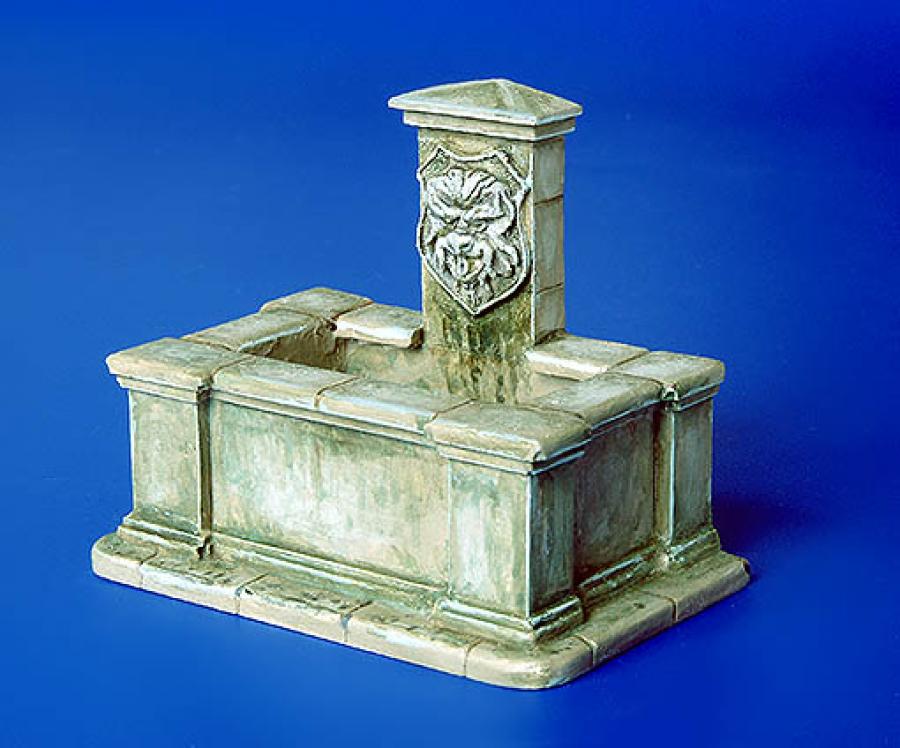 1:48 Square fountain