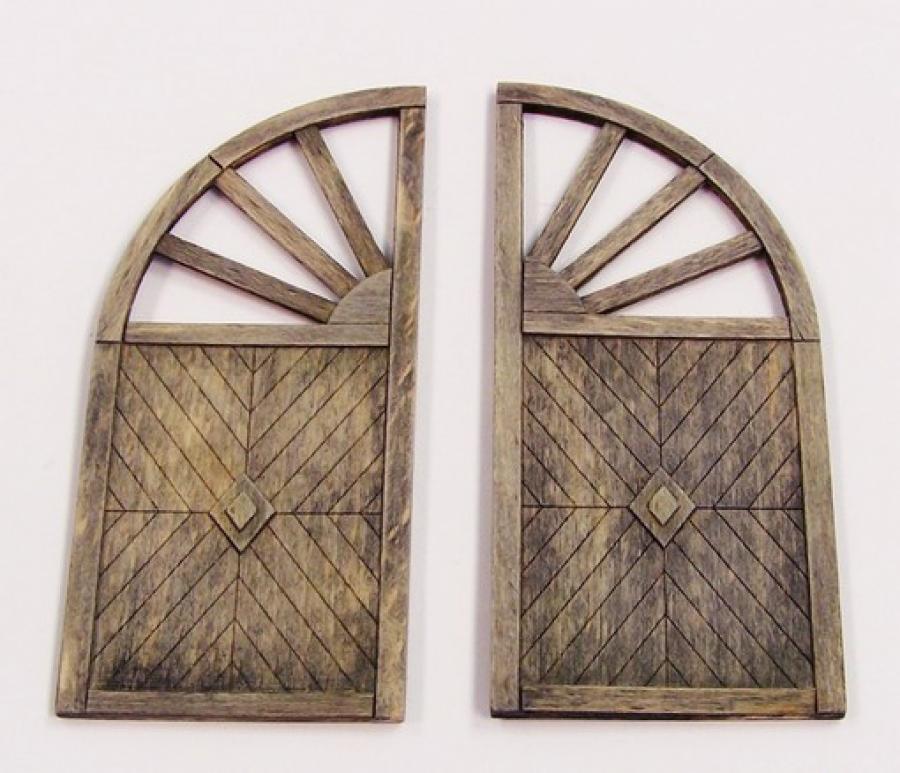 1:35 Wooden gate - round