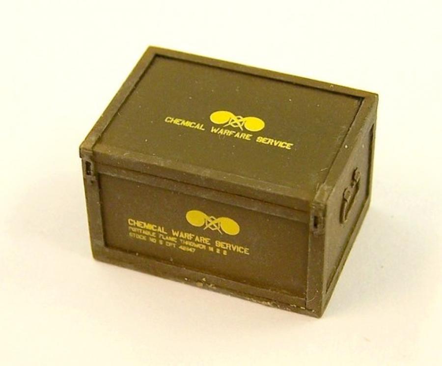 1:35 Box for U.S. flamethrower