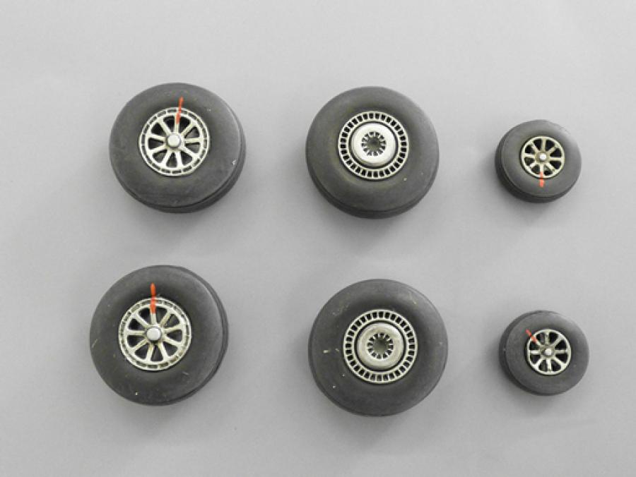 1:72 Wheels for C-121 Constelation