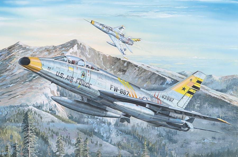 Trumpeter 1:32 F-100F Super Sabre