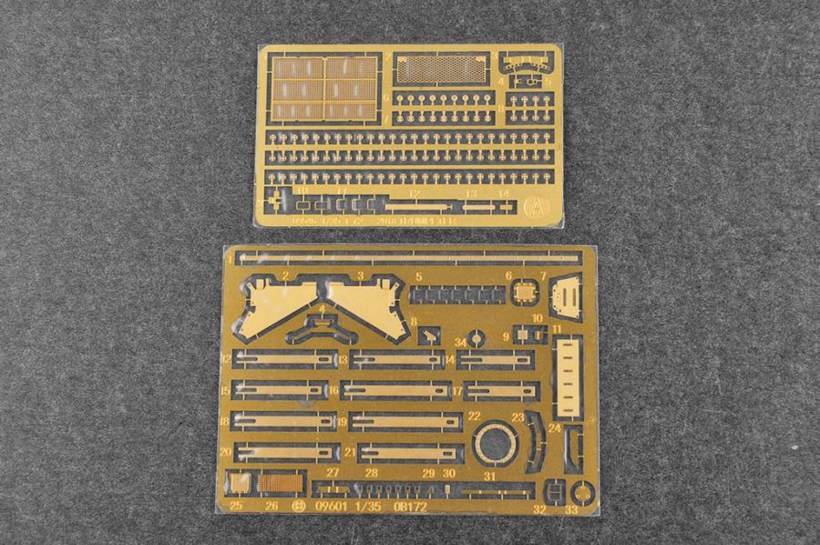 Trumpeter 1/35 Soviet Obj.172 T-72 Ural