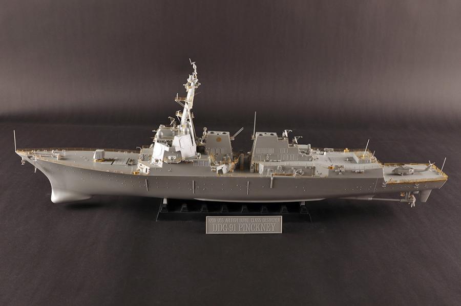 Ilovekit 1/200 USS Pinckney DDG-91