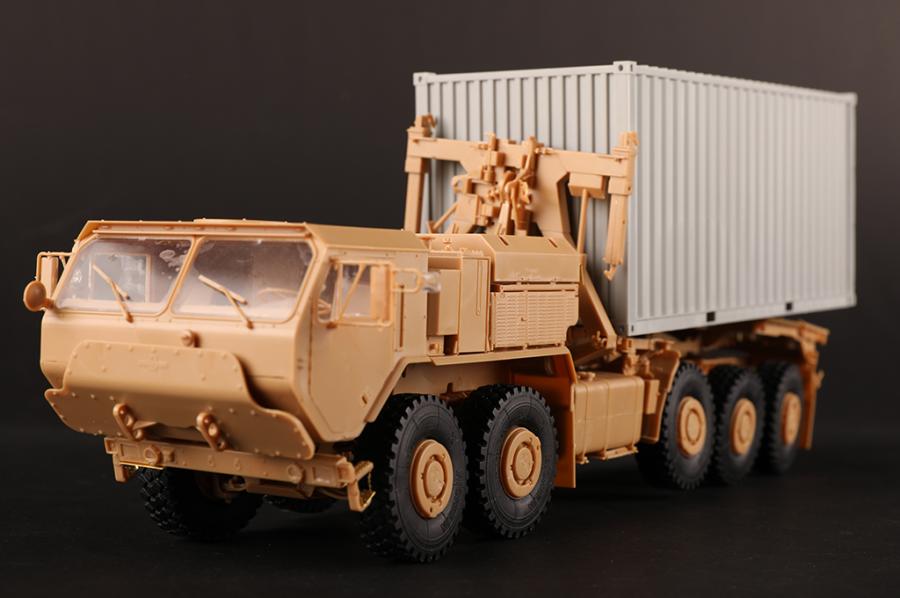 Ilovekit 1/35 LVSR MKR18 Cargo