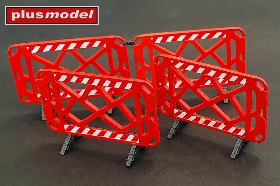 Plusmodel 1/35 Plastic barriers