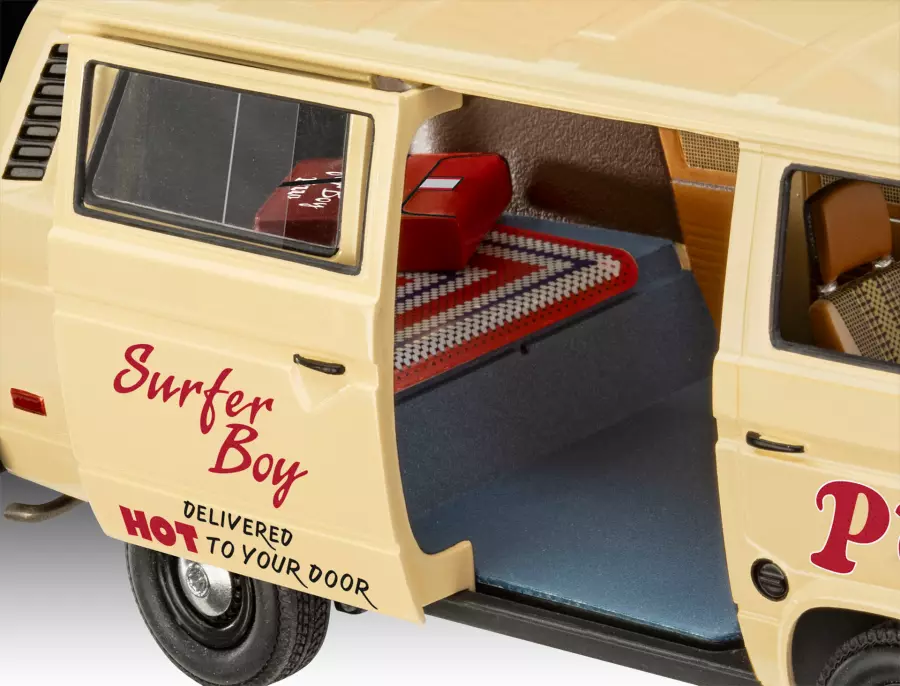 Revell 1/25 "Stranger Things" VW T3 Bus "Surfer Boy"