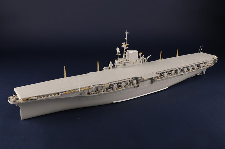 Trumpeter 1/350 USS Midway CV-41