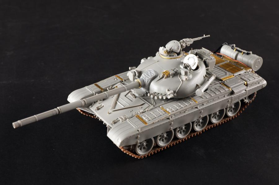 Trumpeter 1/35 T-72M1 MBT (sis. Suomi siirtokuvat)